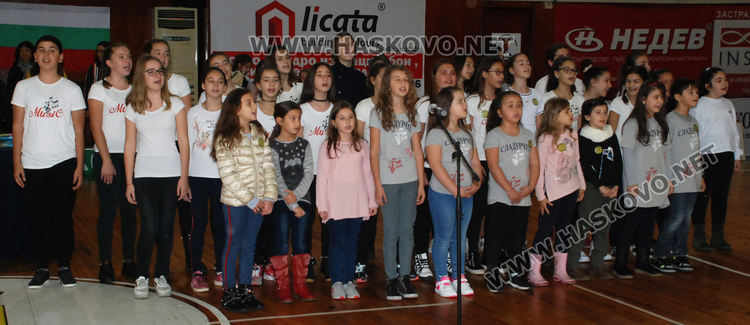 Божидара Чернева с Климентова награда за ученик, Златка Ангелова - за учител