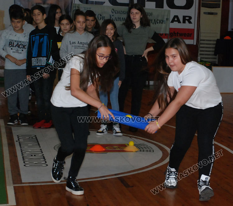 Божидара Чернева с Климентова награда за ученик, Златка Ангелова - за учител