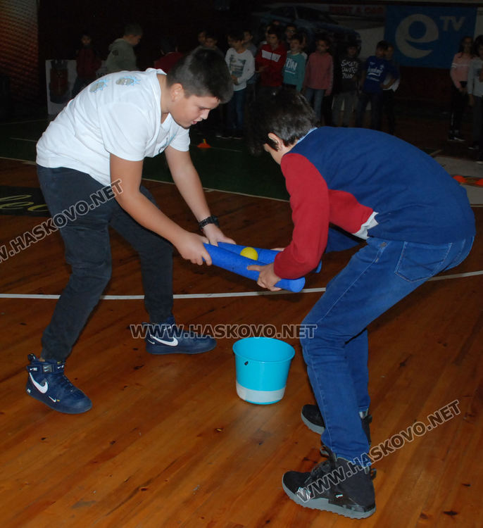 Божидара Чернева с Климентова награда за ученик, Златка Ангелова - за учител