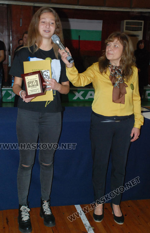 Божидара Чернева с Климентова награда за ученик, Златка Ангелова - за учител