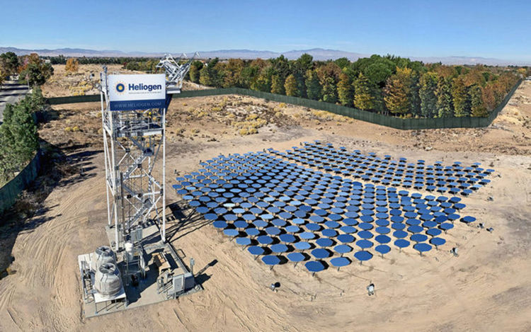 Слънчевата инсталация на Heliogen в Ланкастър, Калифорния. Сн.: Heliogen