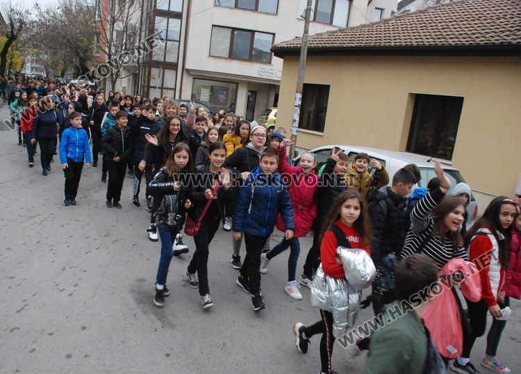 Божидара Чернева с Климентова награда за ученик, Златка Ангелова - за учител