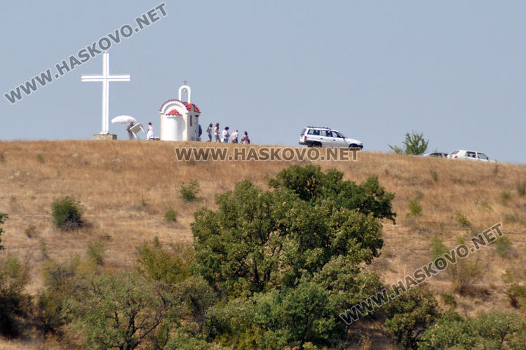 Тийнейджъри поругали параклиса край Йерусалимово