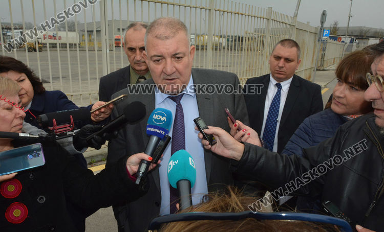  Митническите власти призовават фирмите за алтернативни маршрути към Турция