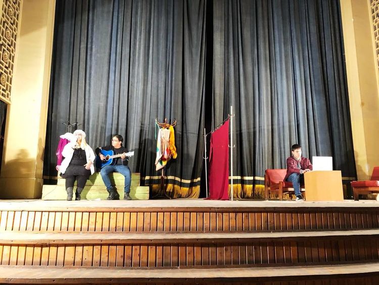 Театрална школа "Апропо" представи Агенция "Ромео и Жулиета" на димитровградска сцена