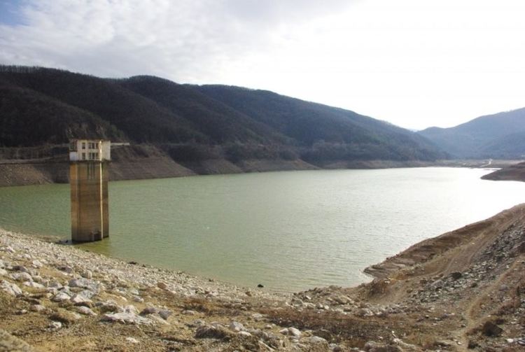 Екоминистерството спря водовзимането от язовири под 50% обем