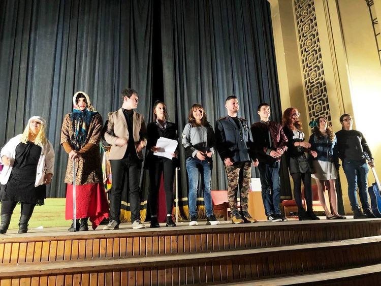 Театрална школа "Апропо" представи Агенция "Ромео и Жулиета" на димитровградска сцена