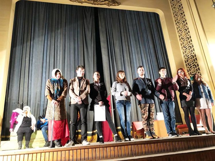 Театрална школа "Апропо" представи Агенция "Ромео и Жулиета" на димитровградска сцена