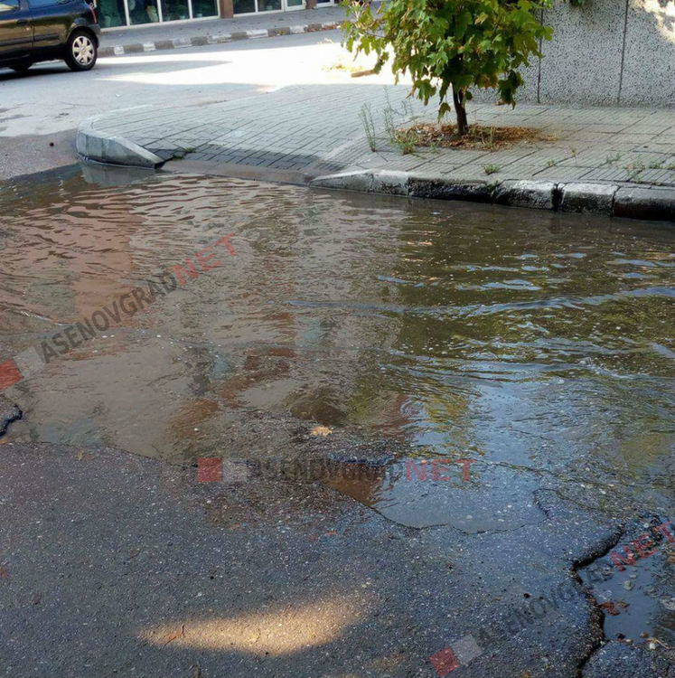 Чистят дъждоприемните шахти по график