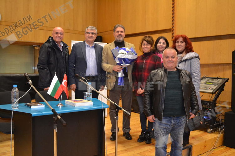 Земляци приветстваха проф.Хюсеин Мевсим в Пловдив