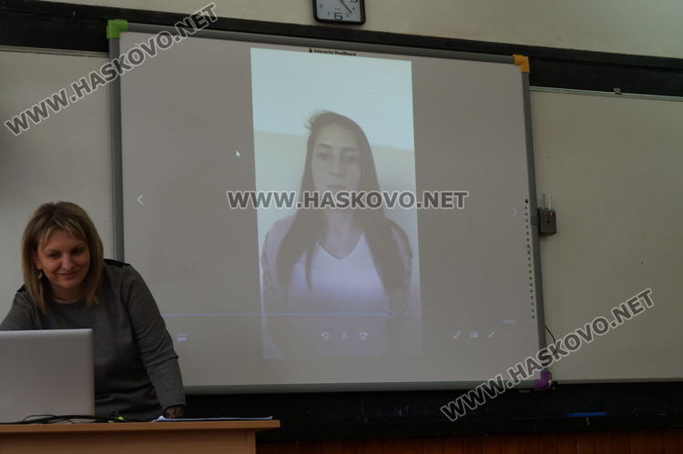 Гимназията по туризъм демонстрира иновативни уроци пред гости от страната