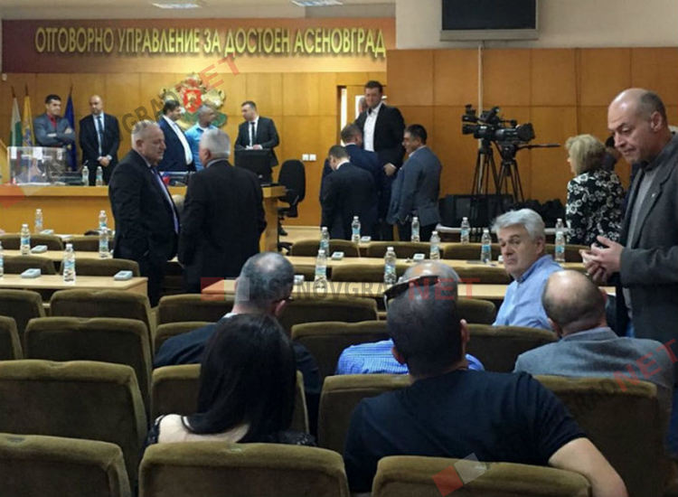 Трети избран от листата на БДС "Радикали" се отказва да е общински съветник