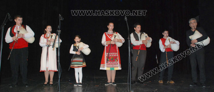 Забавления и концерт за деца и младежи в Международния ден на хората с увреждания