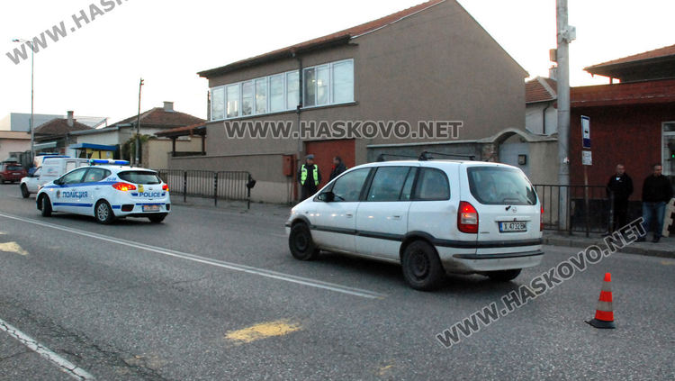 МВР: Опелът е отнел предимството на пешеходката и я блъснал на зебрата