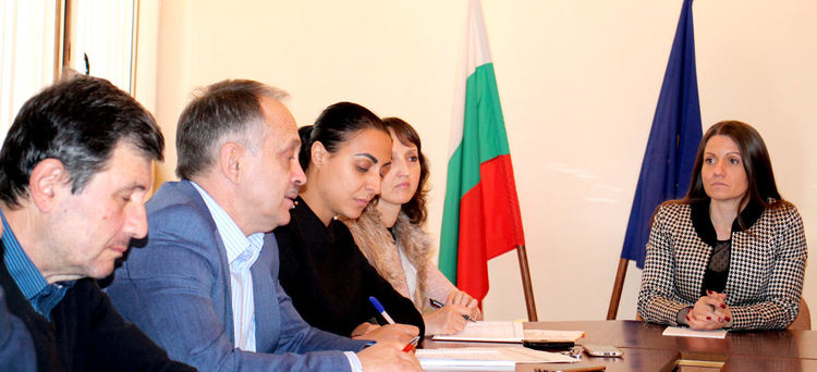 Засилиха проверките за произхода на свинското месо преди празниците