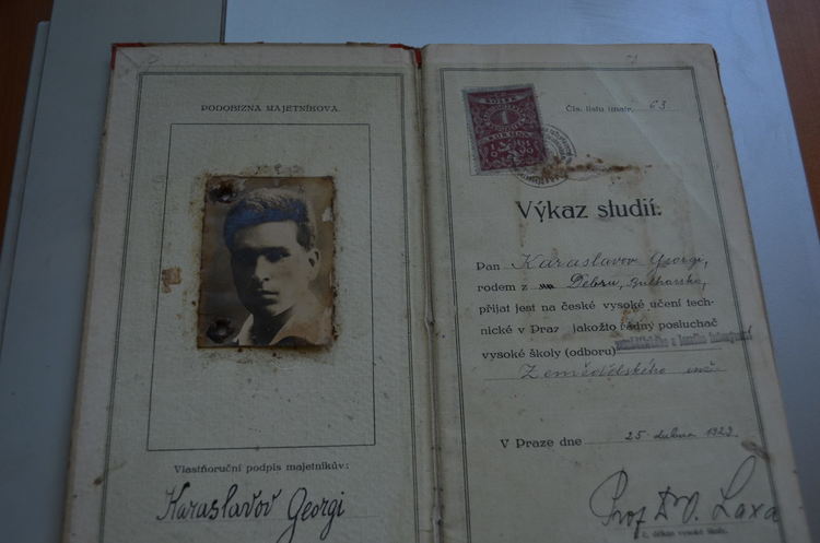  В къщата на Караславов ще бъдат изложени негови лични документи