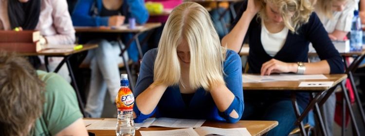 Българските ученици покоряват дълбините на образованието в Европейския съюз