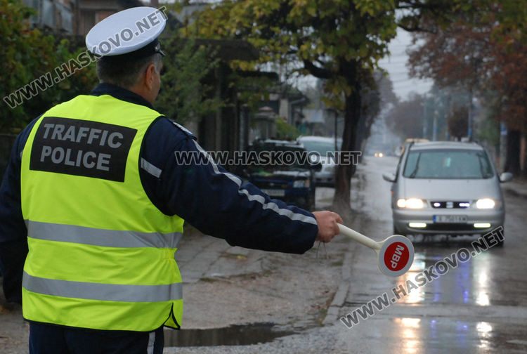 Глоби за 254 водачи в акция "Зима", санкционираха и 52 пешеходци