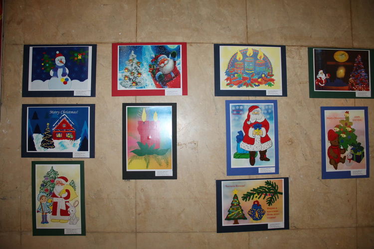 Таланти на "Вале" показаха изложба "Коледна приказка"