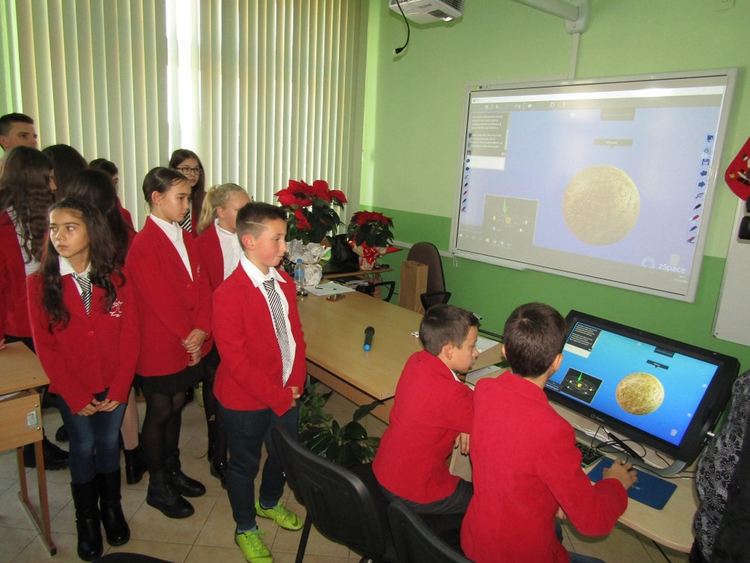 Виртуална лаборатория по природни науки откриха днес в Основно училище "Иван Вазов" в Смолян