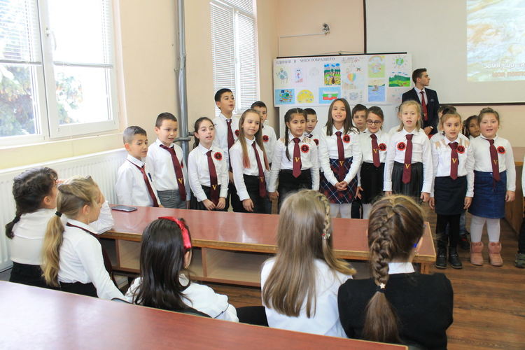 Единни в многообразието и в Момчилград