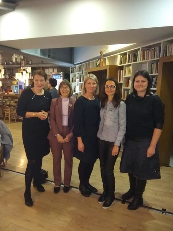 г-жа Полоярви, н.пр. Блинникка, г-жа Сувите. Красимира Гочева е последната, вдясно