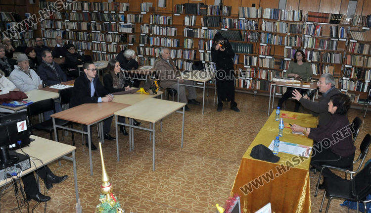 Теодора Димова представи "Поразените" в Хасково