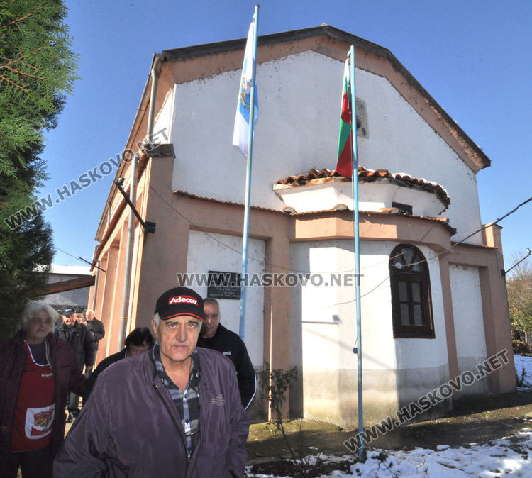 Литургия и 100 рибни ястия за Свети Никола в едноименния храм в Тракиец