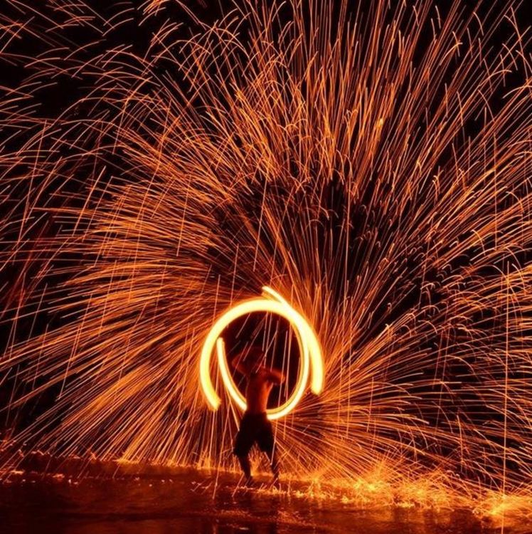 Шоу на Огън върху Лед и шампионка по фигурно пързаляне гостуват в Димитровград