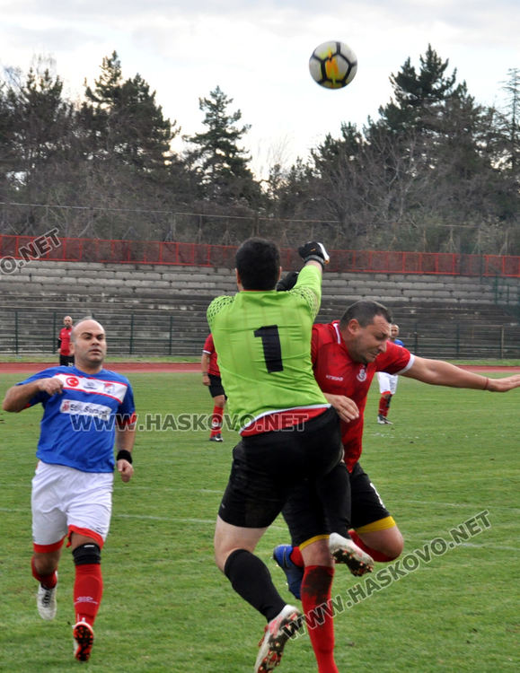 Хасково разгроми Чанаккале със  7:1 в мач от Балканска лига на ветераните