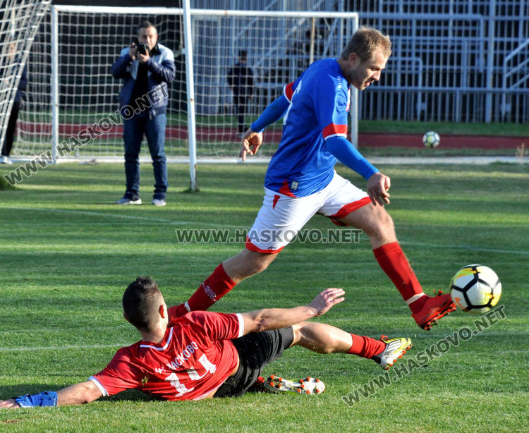 Хасково разгроми Чанаккале със  7:1 в мач от Балканска лига на ветераните