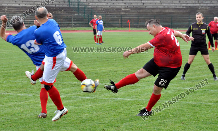 Хасково разгроми Чанаккале със  7:1 в мач от Балканска лига на ветераните