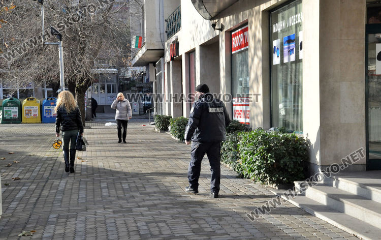 Масово меле пред бар затвори движението към Кърджалийска