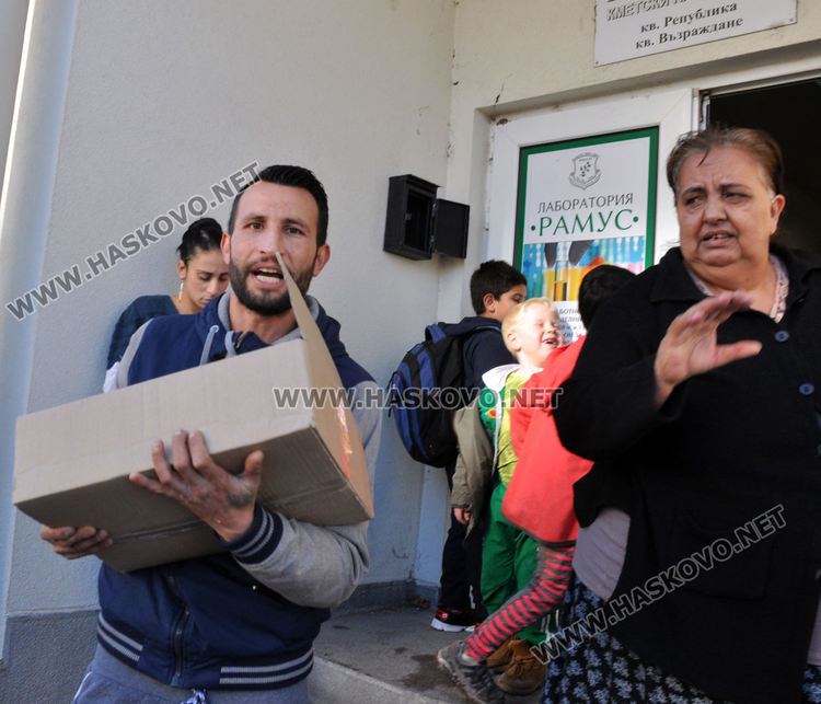 3 т. храни за бедни раздават в пункта в „Република“