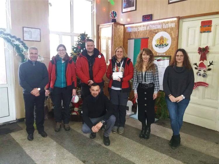 Ученици от Германия зарадваха връстници от четири училища в Харманлийско