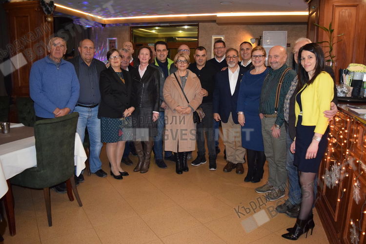   Ротрианци от Кърджали събраха средства за ансамбъл от „Йовков”,  подготвят поредната инициатива с Одрин