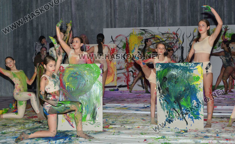 „Рона“ празнува зрелищно 40-годишния си юбилей