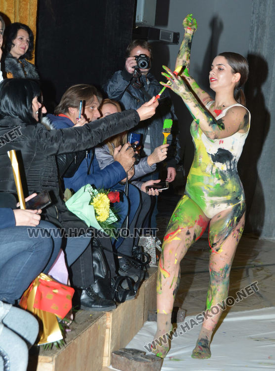 „Рона“ празнува зрелищно 40-годишния си юбилей