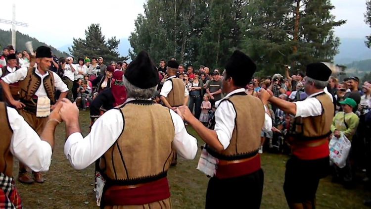 Уникалният ансамбъл "Манол Радичев" от Гела гостува в историческия музей в Смолян с коледен спектакъл