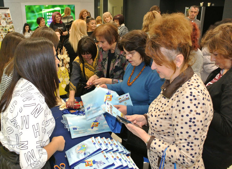 Ученици от ОУ "Христо Смирненски" - делегати на Конференция Еразъм+