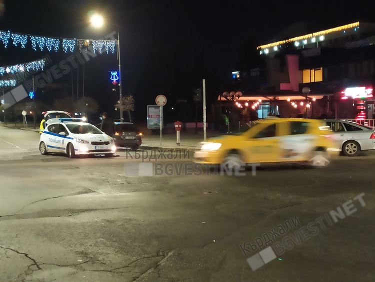 Поредният нощен сблъсък в Кърджали, двама младежи в болница