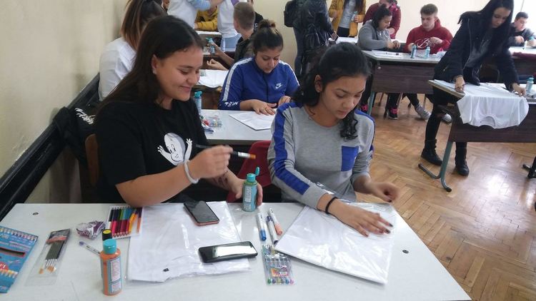 Гимназията по туризъм с дейности за толерантност и хуманизъм в училище