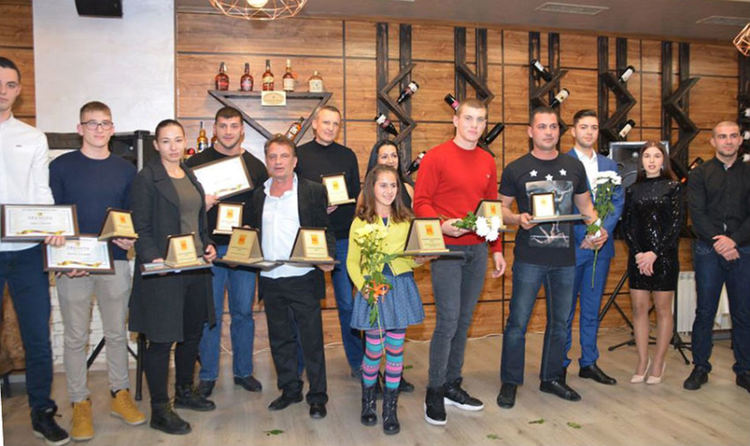 Част от участниците в престижната десятка за Най-добър спортист на годината в Асеновград 2019 г.