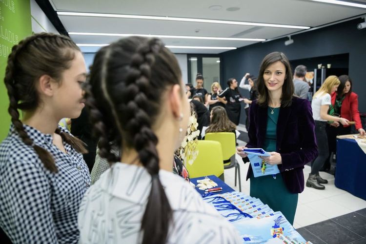 Ученици от ОУ "Христо Смирненски" - делегати на Конференция Еразъм+