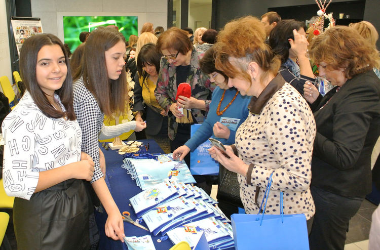 Ученици от ОУ "Христо Смирненски" - делегати на Конференция Еразъм+