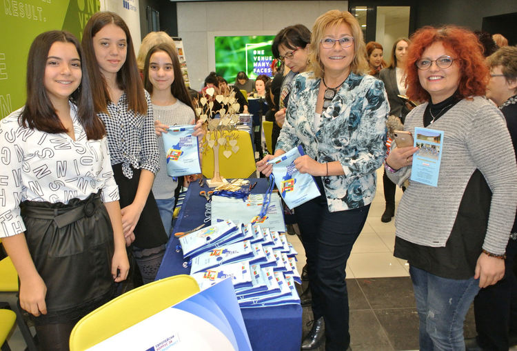 Ученици от ОУ "Христо Смирненски" - делегати на Конференция Еразъм+