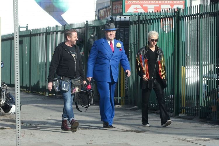 Мерил Стрийп и Джеймс Кордън на снимачната площадка на следващия мюзикъл на Netflix