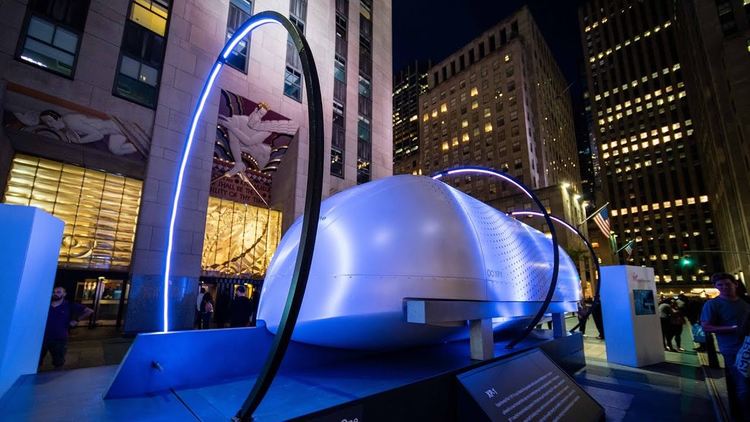Virgin показват капсулата на Hyperloop (видео)