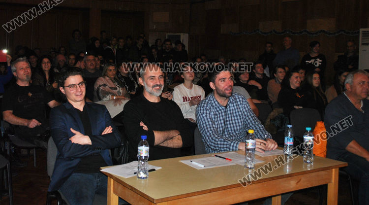 Три младежки рок групи от Хасково ще направят професионален запис на песен