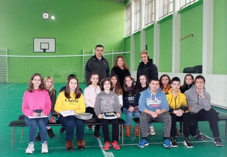 Коледен турнир по дартс за момичета в „Йовков“